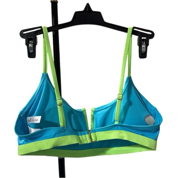 60. Salt + Cove V-Wire Ribbed Bralette Bikini Top Blue - Picture 4 of 4